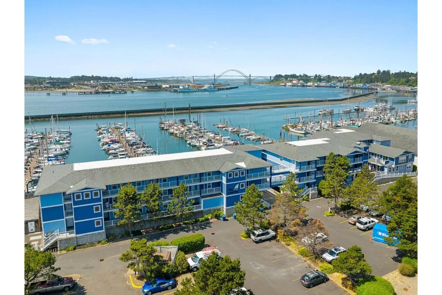 The Landing At Newport Condominium Hotel Kültér fotó